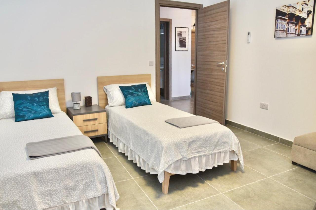 Bright & Modern 2-Bedroom, 4Th Floor Apartment In Gzira, Malta Luaran gambar