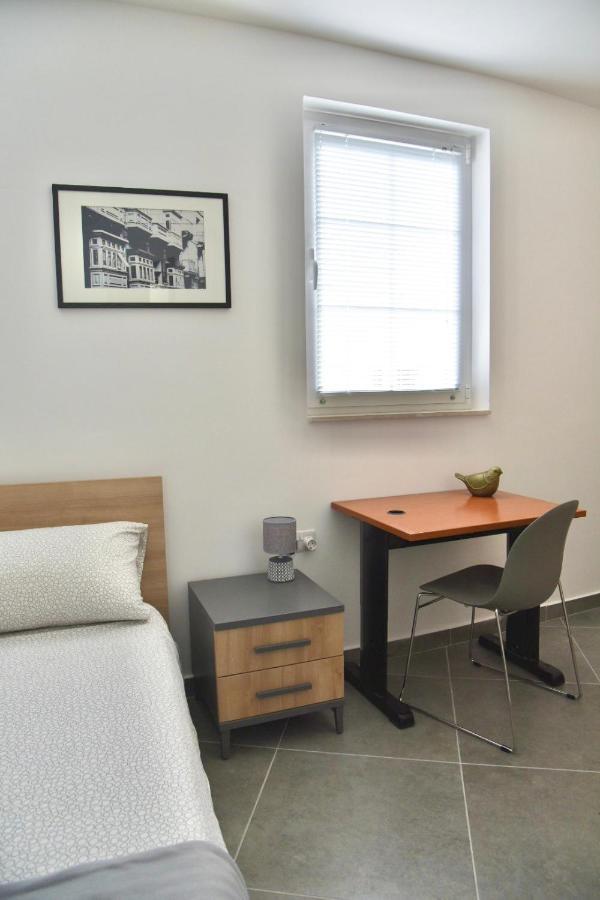 Bright & Modern 2-Bedroom, 4Th Floor Apartment In Gzira, Malta Luaran gambar